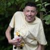 Joris (38) voelt zich kind, maar is niet welkom in speeltuin: “Waarom mogen mijn vriendjes wel spelen en ik niet?”