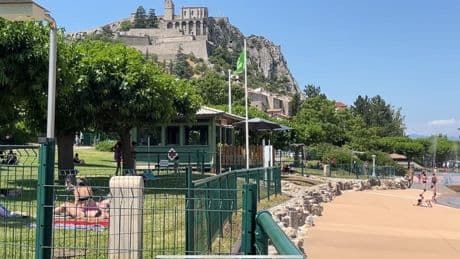 Sisteron: le plan d'eau rouvre au public pour le lancement de la saison estivale