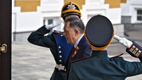 Bosnien | Milorad Dodik ist nicht nur Führer der bosnischen Serbien. Er kann auch ein Phantom sein