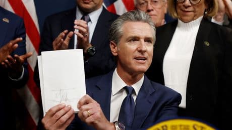 Newsom signs California redistricting measures in response to Texas bill