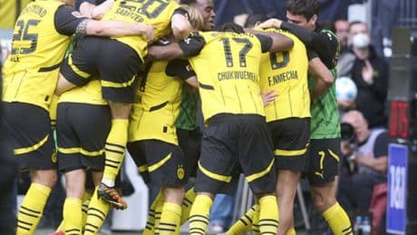 Dortmund, Devler Ligi biletini aldı!