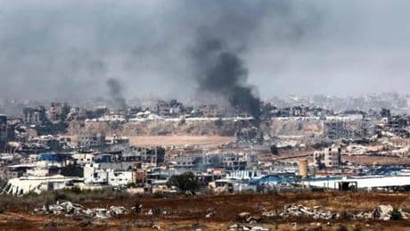 Bombardamenti israeliani ed esplosioni a Gaza. Tajani: "Basta attacchi"