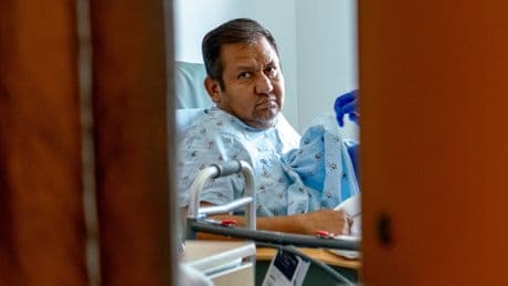 Surgeons Perform First Human Bladder Transplant