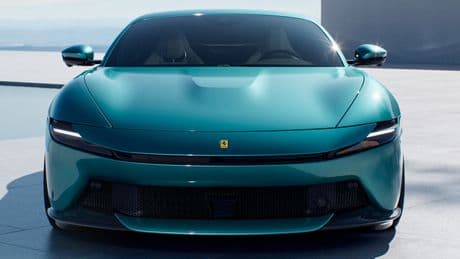 Ferrari Amalfi, l'erede techno chic della Roma ha 640 cv e un muso da squalo