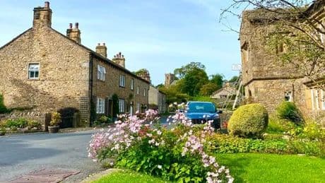 Incredible UK village frozen in time with no TV satellites or road signs