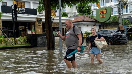 Al menos 13 muertos por inundaciones en la turística isla de Bali y zonas cercanas