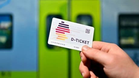 Nahverkehr: Beim Deutschlandticket droht 2026 Preiserhöhung auf 64 Euro