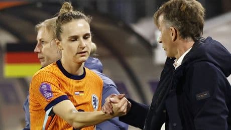 Miedema niet fit genoeg voor laatste Nations League-wedstrijd tegen Schotland