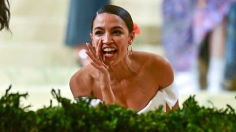 Sandy Cortez from the ‘Burbs: a patronizing poseur