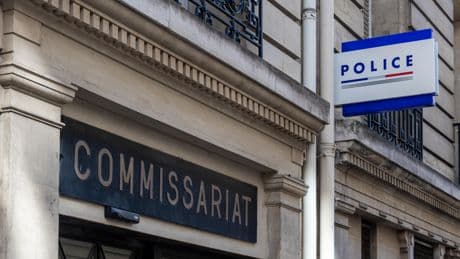 Val-d'Oise : un homme suspecté d'avoir tué sa mère et son frère activement recherché
