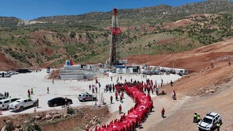 6.1 milyar varillik petrol heyecanı! Bakan Bayraktar: Müthiş bir şey