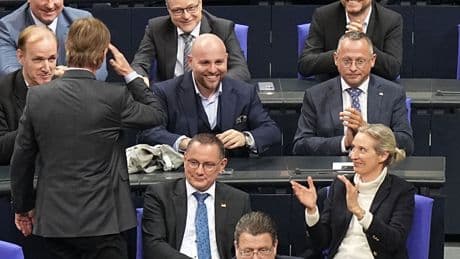 Bundestag: AfD zeigt sich distanzierter zu Moskau
