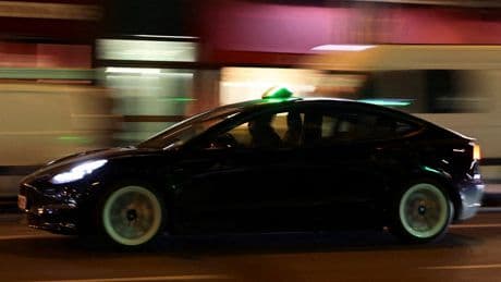 Les taxis lèvent le blocage à Pau mais promettent de poursuivre leur mouvement