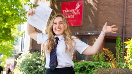 Teenager who researched medical cannabis to study at Oxford