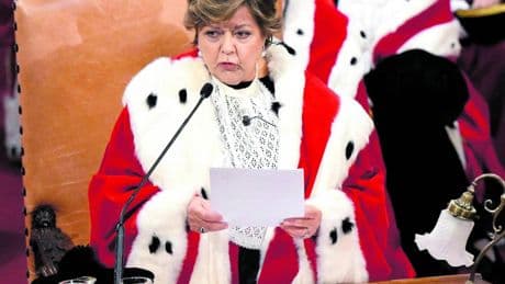 "Un lavoro ai reclusi nei Cpr". La presidente di Cassazione riscrive le leggi sui clandestini
