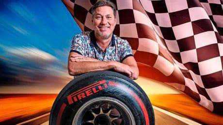 Sander dolblij met achterband van Verstappen, zijn vrouw dacht er anders over: ’Opzouten met dat ding’