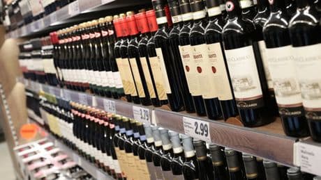 Dazi Usa al 15% sul vino italiano: impatto da 317 milioni. Frescobaldi: «Penalizzato almeno l’80% del settore»