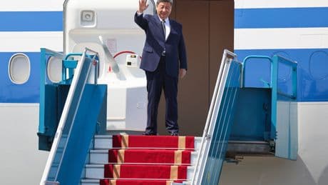 La visite de Xi au Vietnam fait voir rouge à Donald Trump