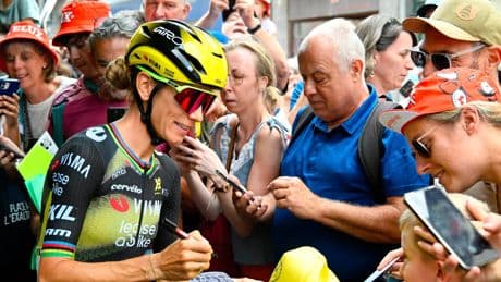 Tour de France femmes, étape 8 : Pauline Ferrand-Prévot en jaune au col de la Madeleine