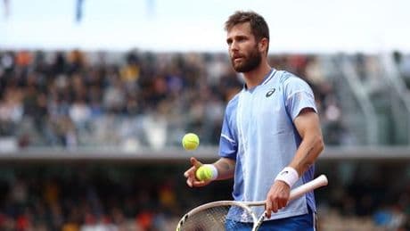 A Roland-Garros, le service à la cuillère a toujours ses adeptes