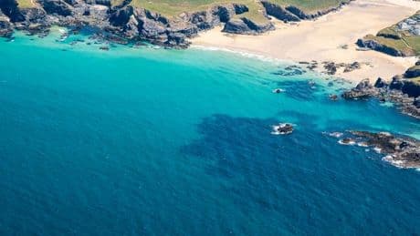 Little known hidden gem UK beach has 'crystal blue sea' and 'secret rock pools'