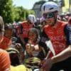 Tour de France 2025 : "Une montgolfière avec ma gueule dessus, vous vous rendez compte ?"... Dans la roue de Kévin Vauquelin, fêté à domicile comme une star