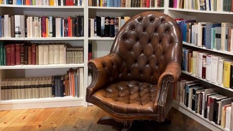 Stammbuchhandlung | „Falsche Bücher, gibt's das überhaupt?“ Über den Neustart eines der größten Antiquariate