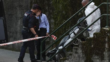 Mata a su hija de 13 años y se suicida después de que la madre de la menor huyera del domicilio