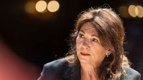 Iris Berben: Schauspielerin kritisiert Perfektionierungsdrang der modernen Generation