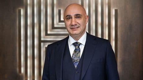 Halkın bankası akrabayı büyüttü