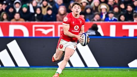 Rugby : première titularisation pour l'ouvreur Dan Edwards dans un pays de Galles en pleine crise