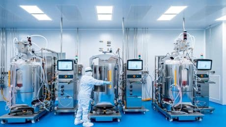 Hipra proyecta inversiones de más de 550 millones en el complejo de Aiguaviva