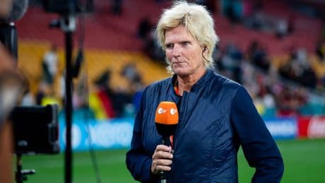 FC Bayern | Kommentatorin Neumann verrät Wechsel von Linda Dalmann