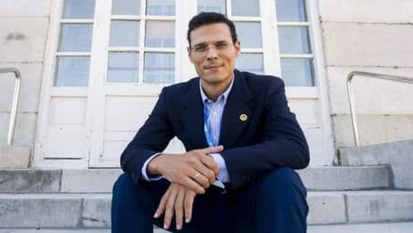 Marcos Chicot vuelve con &#039;El asesinato de Aristóteles&#039;: &quot;Para alcanzar el poder tienes que tener pocos escrúpulos&quot;