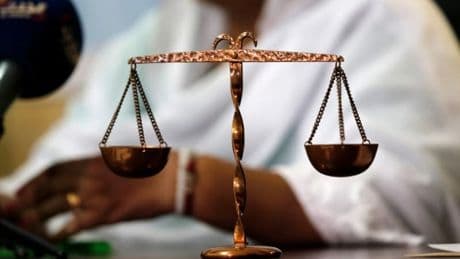 Orne: neuf suspects seront jugés en octobre après une nuit de violences à Bellême