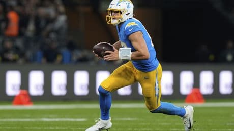 Justin Herbert, Chargers topple Chiefs for Week 1 win in Brazil