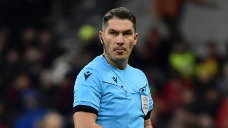 <p>Severo, inflessibile, rigoroso: chi &egrave; Kovacs l'arbitro di Psg-Inter</p>

<p>&nbsp;</p>