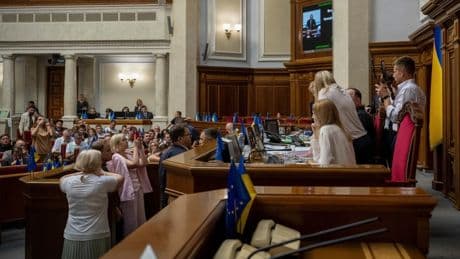 Selenskyjs neues Gesetz: „Wenn das nicht klappt, würde es die Ukraine in eine tiefe Krise stürzen“