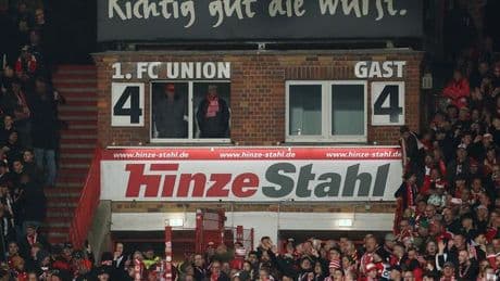 Bundesligarückschau: Wenn der Mann mit der Zifferntafel kaum hinterherkommt
