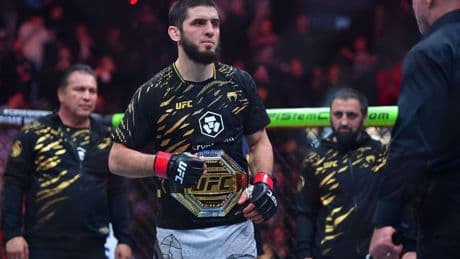 Makhachev no se olvida de Topuria y tantea una 'superpelea': "Hay intriga con Ilia, me interesa ese combate"