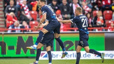 Fußball-Bundesliga: 3:0 bei Union: Heidenheim hat Relegationsplatz sicher