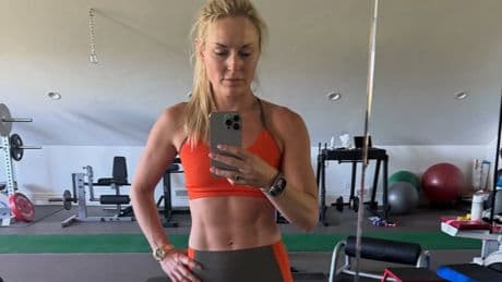 Das Training zahlt sich aus - Ski-Superstar Vonn zeigt ihr krasses Sixpack