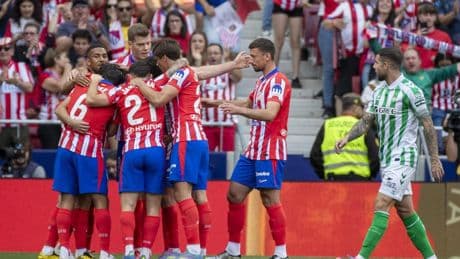 4-1. Un brillante Atlético golea al Betis en un día con sabor a despedida