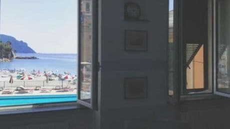Turismo, scambi gratuiti delle case in Liguria: “Così si risparmia e si fanno più vacanze”
