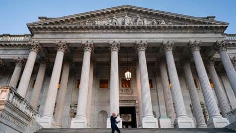 Projet de loi budgétaire de Donald Trump : approbation de justesse du Sénat