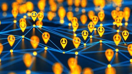 Privacy addio: X, Meta e TikTok ci seguono passo passo. Ecco come difendersi
