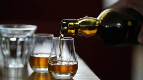 America divisa dal whiskey. "I canadesi ci boicottano"