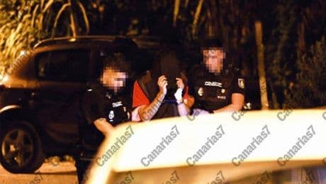 El hombre que acuchilló a su madre en Canarias: «Fui yo quien la mató, ella me hacía brujería»