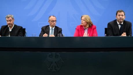 Liveblog Bundespolitik: Klingbeil: „Besser aus dem Sommer rauskommen, als wir reingegangen sind“