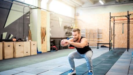 Sportmediziner Markus Klingenberg : Arthrose in Knie und Hüfte: Wie viel Sport ist gesund – und wann wird’s zu viel